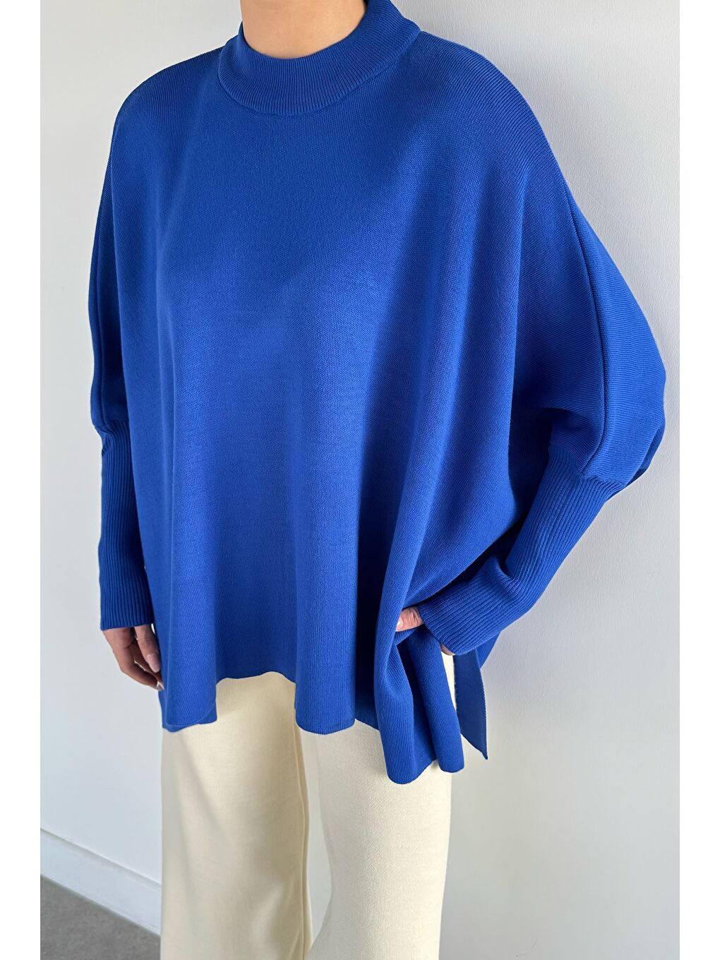 Mavi Kadın Bisiklet Yaka Düz Renk Triko Panço-1