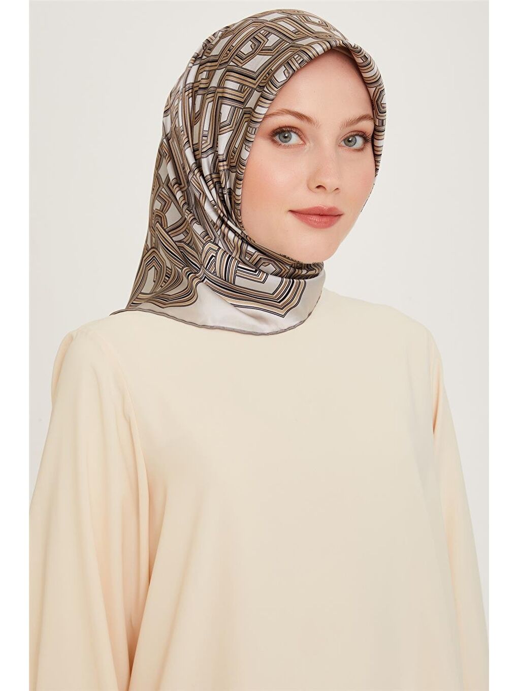 Kahverengi Klasik Desenli Twill Saf İpek Eşarp 9213D 34