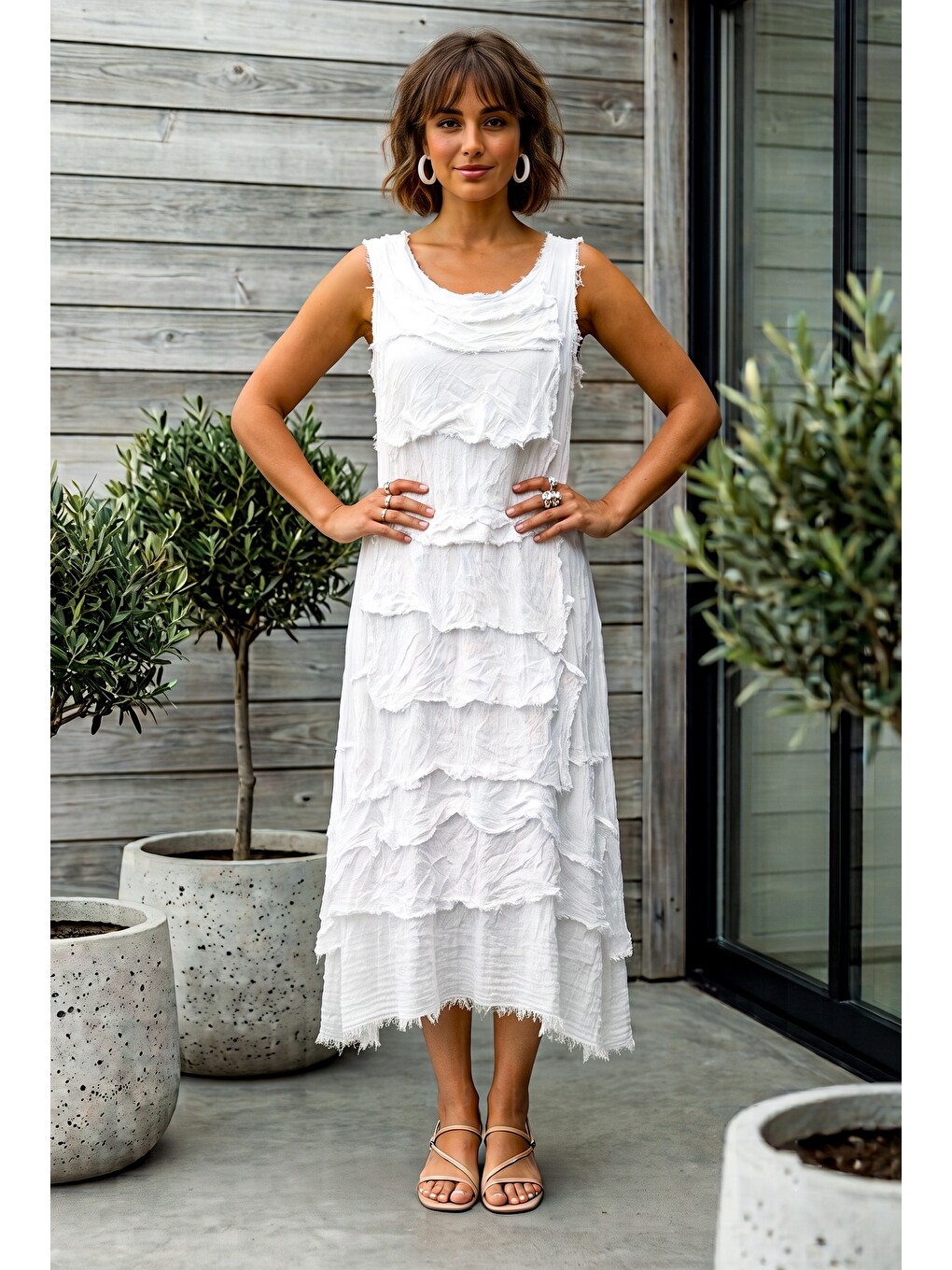 İtalyan Beyaz Havuz Yaka Kolsuz Astarlı Yıkamalı Parçalı İpek Dokuma Elbise 120 60-3
