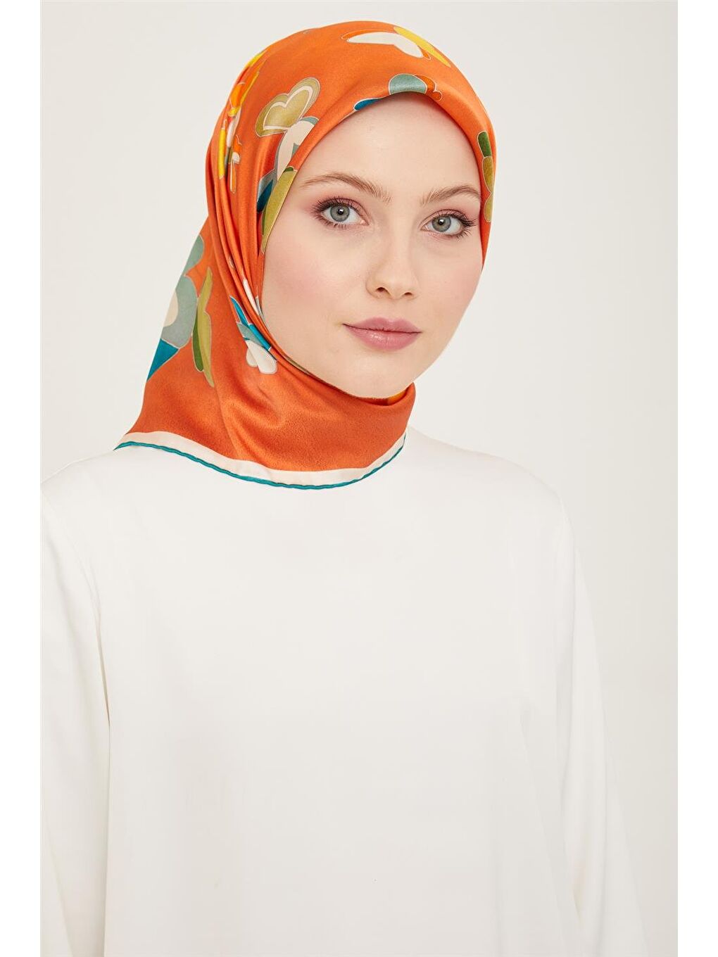Turuncu Obje Desenli Twill İpek Eşarp 24Ya9146 33 02