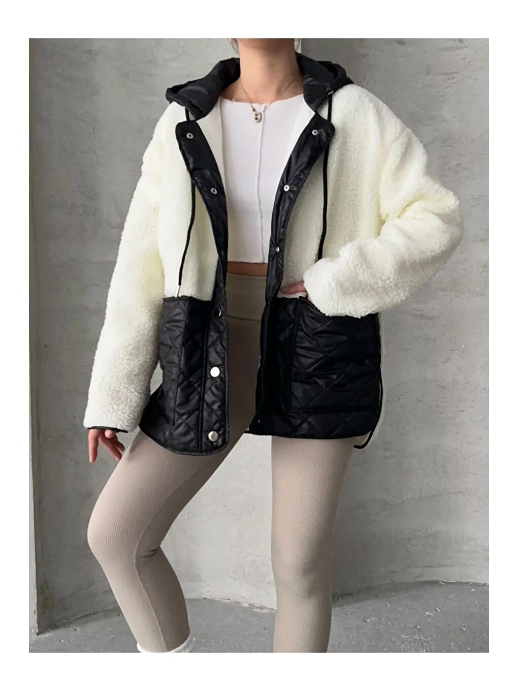 Siyah Kapitone Pelüş Mont-1