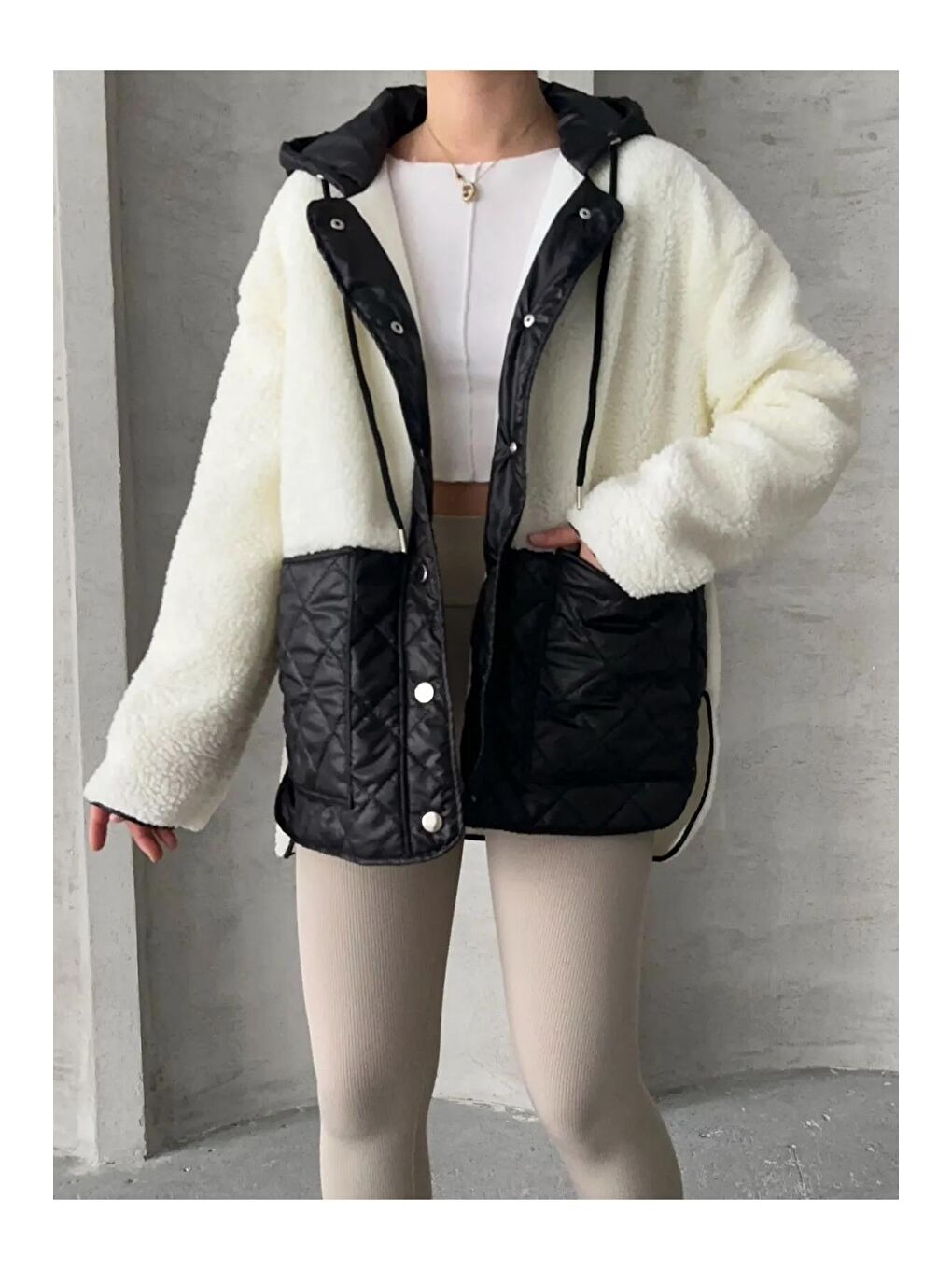 Siyah Kapitone Pelüş Mont-4