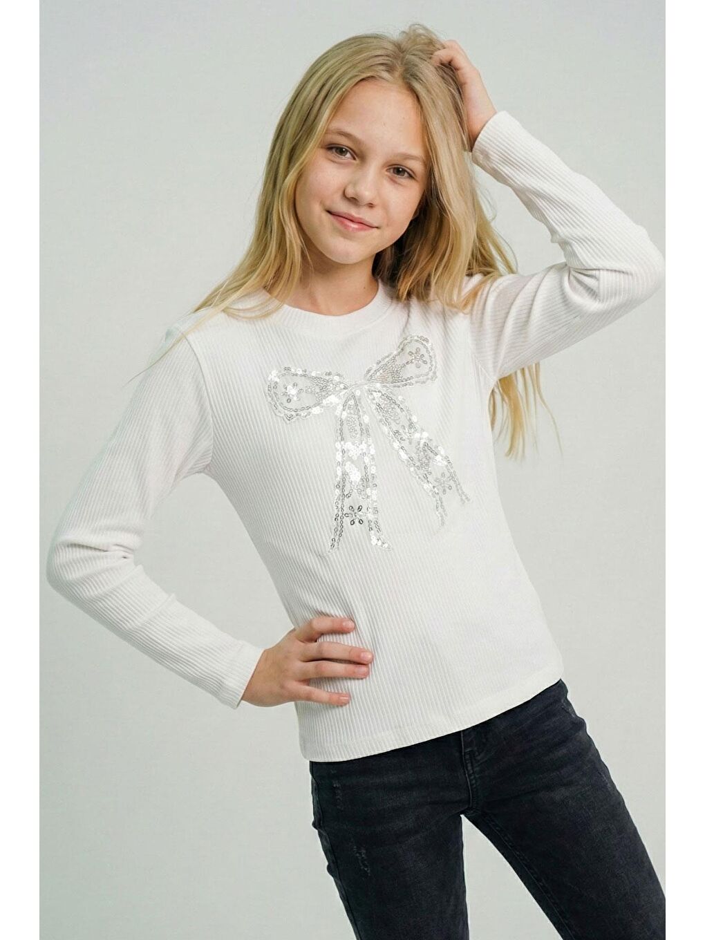 Kız Çocuk Uzun Kollu Tişört İncili Pullu Fiyonk Armalı Beyaz (9-14 Yaş)-1