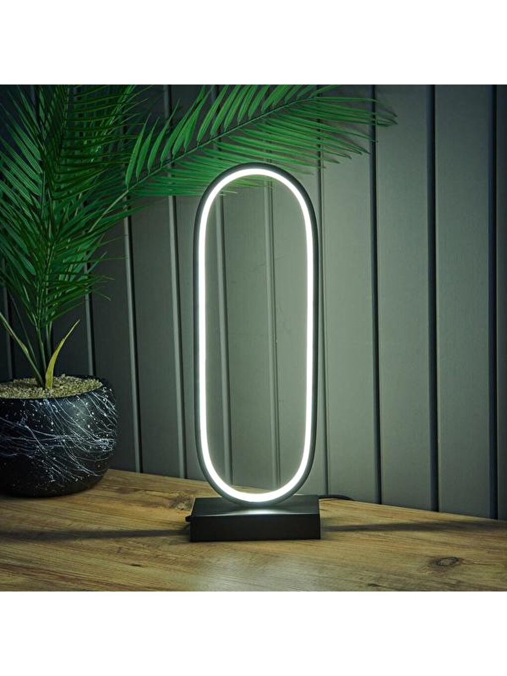 Siyah Tiran Led Abajur - Sarı / Işığı / Beyaz