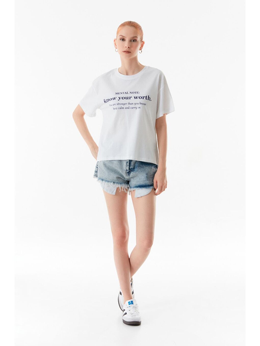 Beyaz Yazı Baskılı Bisiklet Yaka Oversize Tişört-1