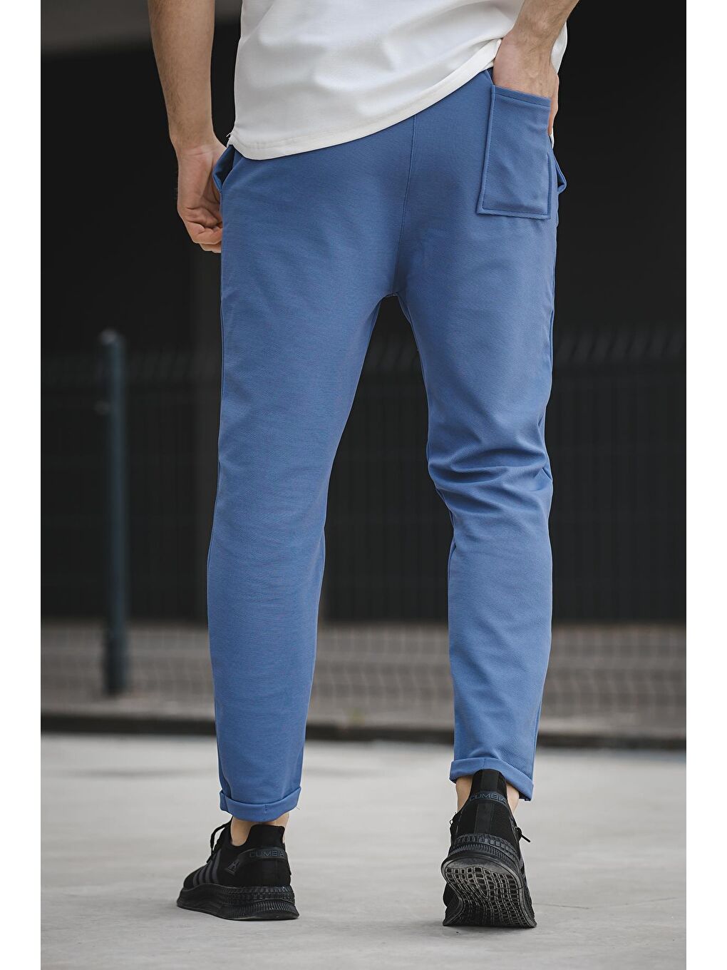 İndigo Arka Cep Detaylı Slim Fit Duble Paça Erkek Eşofman Altı-2