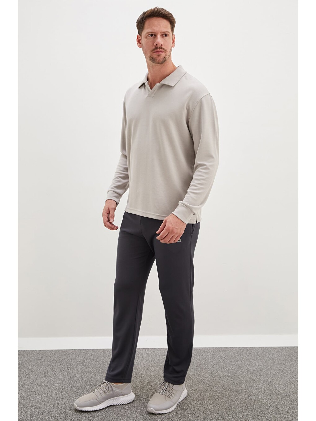 Gri Basic Apaş Yaka Modal Sweatshirt-4