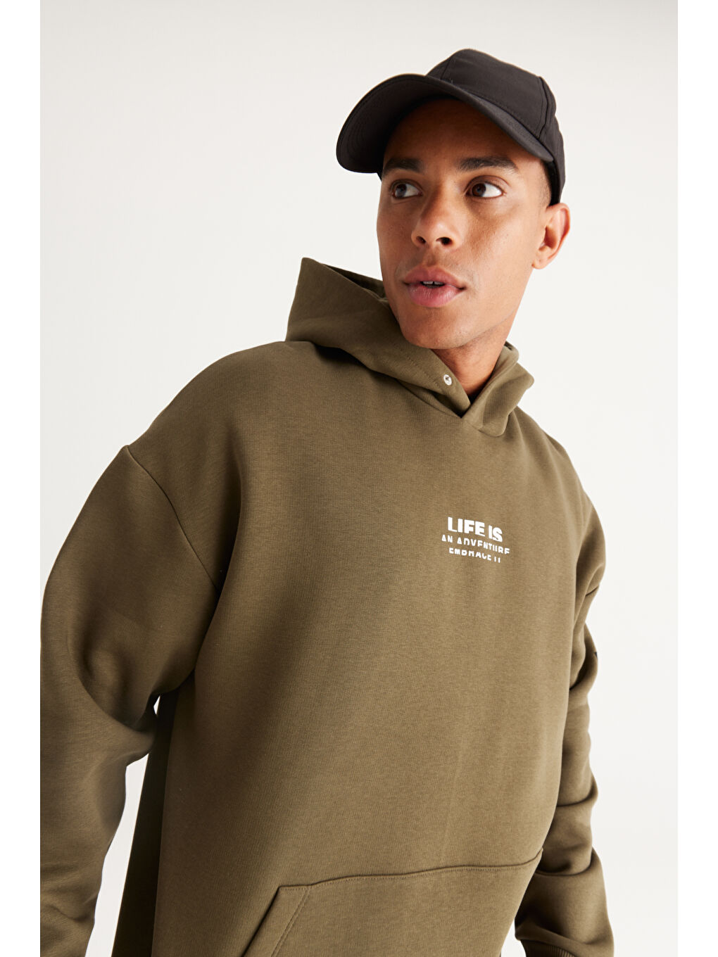 Erkek Haki Oversize Fit Bol Kesim Kapüşonlu İçi Polarlı Pamuklu Sweatshirt-3