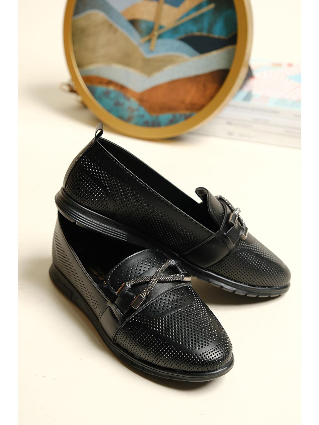 Siyah Tammy Taş Detaylı Rahat Taban  Anne Genç Babet Ayakkabı-4