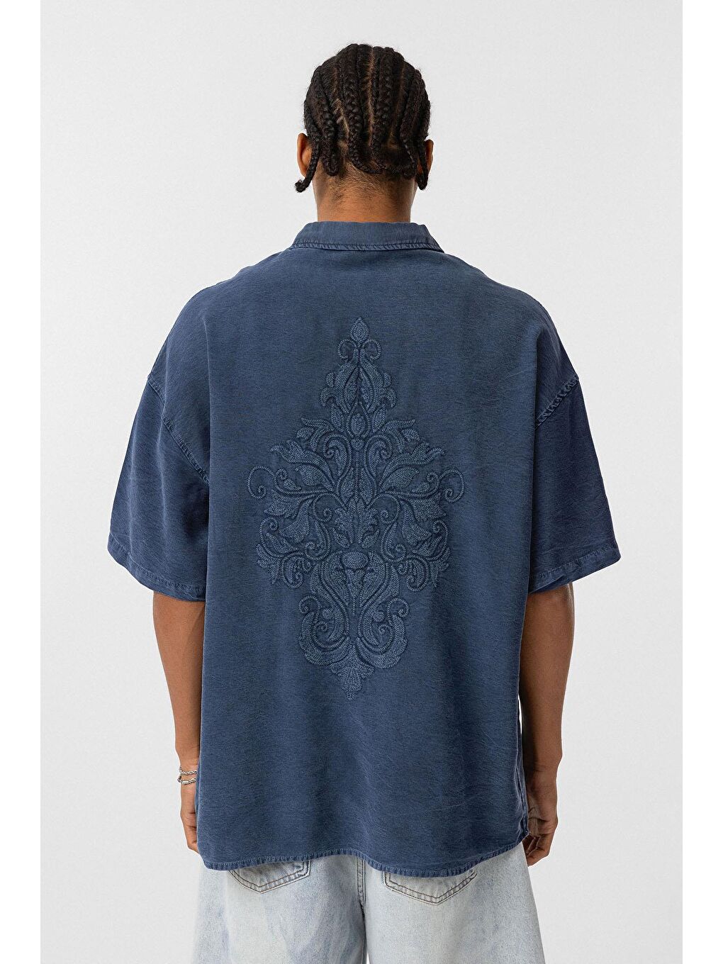 İndigo Arka Baskılı Oversize Gömlek Açık Indıgo-3