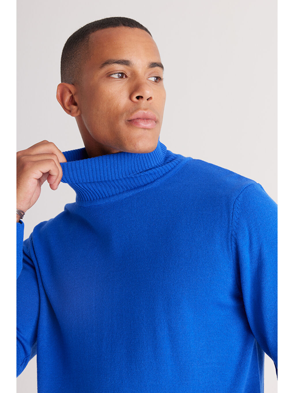 Mavi Erkek Saks Standart Fit Tüylenme Yapmayan Tam Balıkçı Yaka Triko Kazak-2