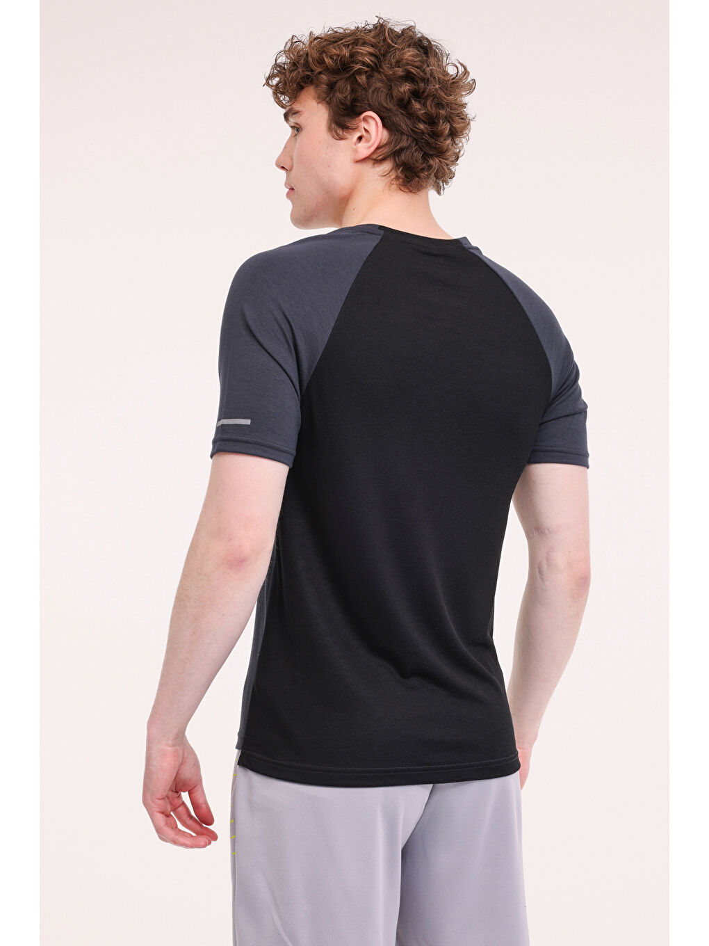 M-BETA TEE 5FX Siyah Erkek Kısa Kol T-Shirt-1