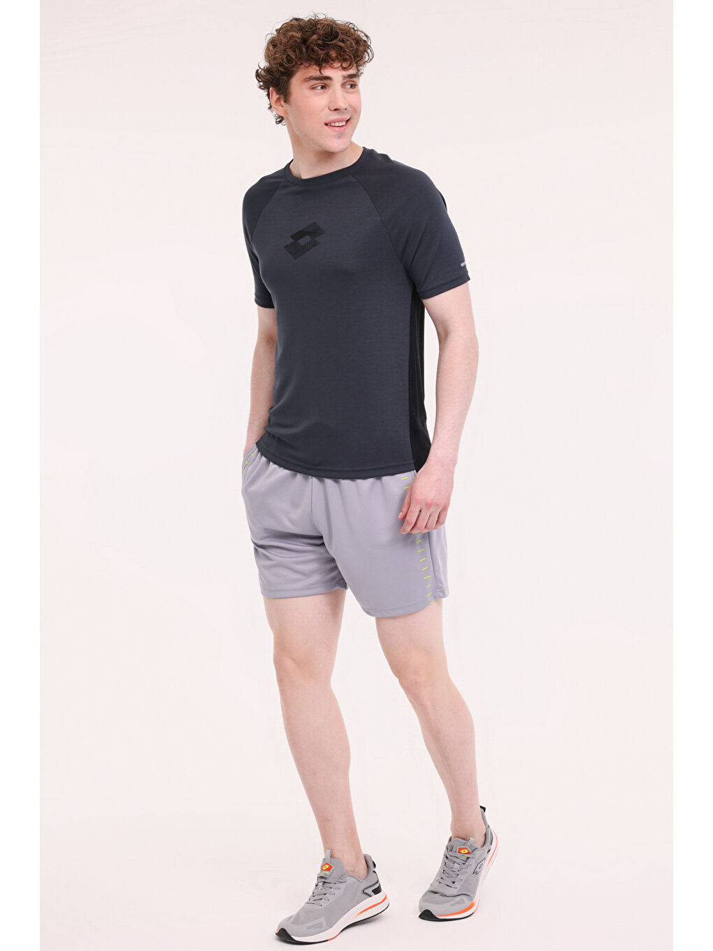 M-BETA TEE 5FX Siyah Erkek Kısa Kol T-Shirt-2