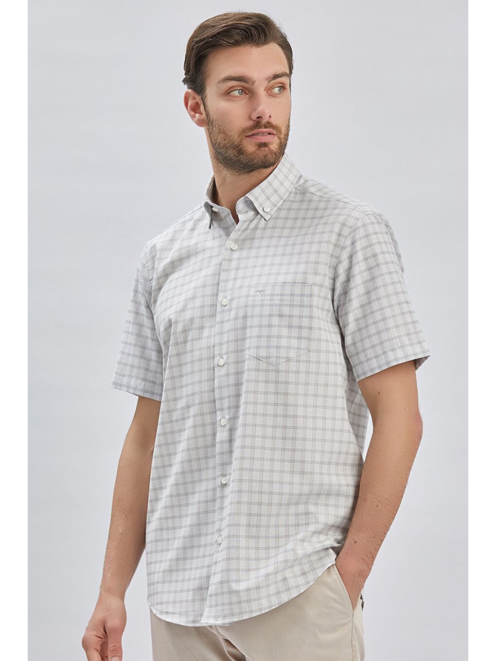 Gri Kısa Kollu Ekoseli Cepli Garnili Pamuklu Klasik Comfort Fit Rahat Kesim Gömlek 1004240221-2