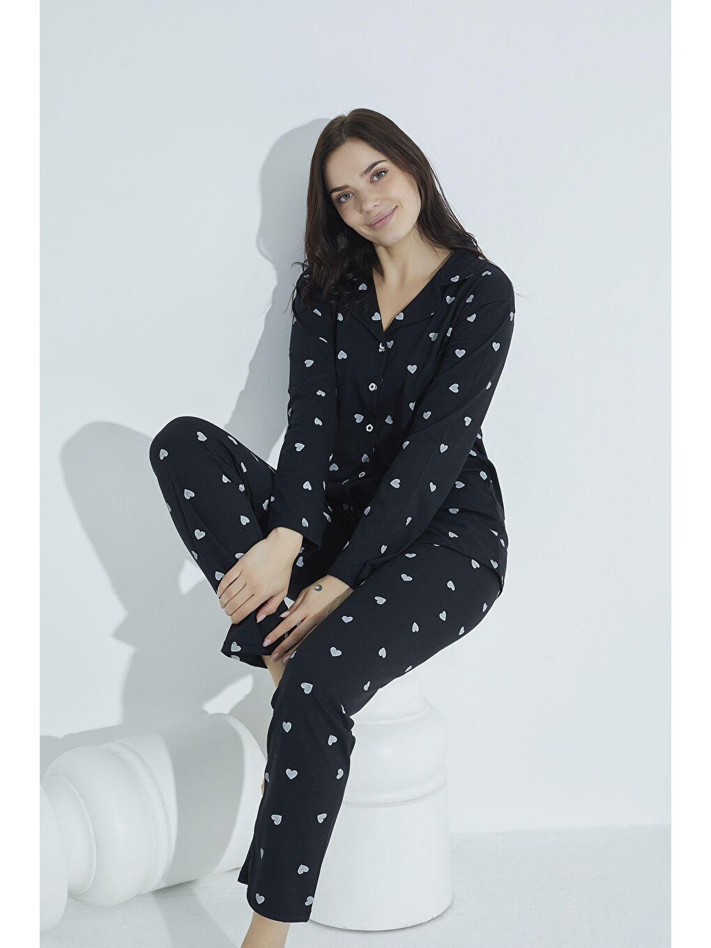 Siyah Düğmeli Pijama Takim 952 -1