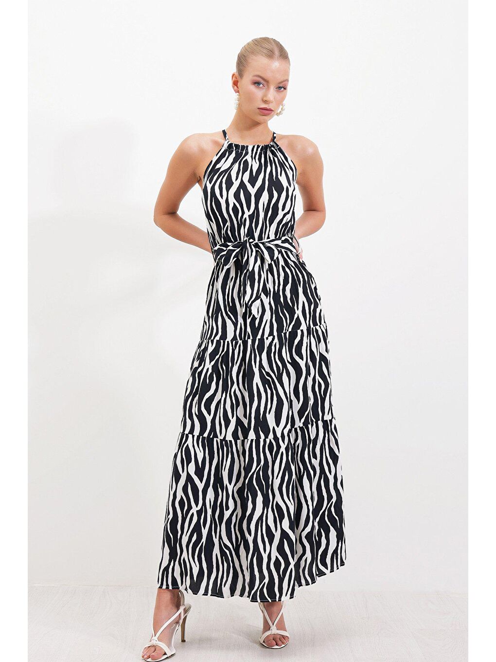 Siyah İnce Askılı Bel Lastikli ELBİSE