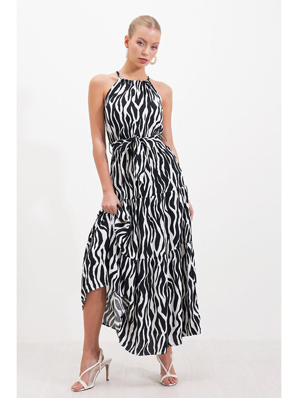 Siyah İnce Askılı Bel Lastikli ELBİSE-2