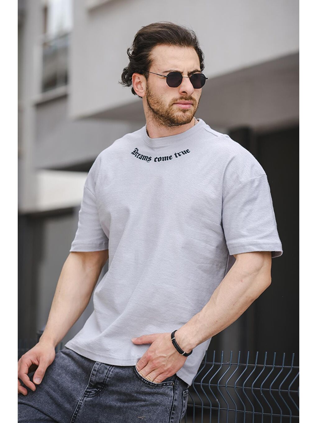 Gri Bisiklet Yaka Kısa Kollu  Erkek Tişört-2
