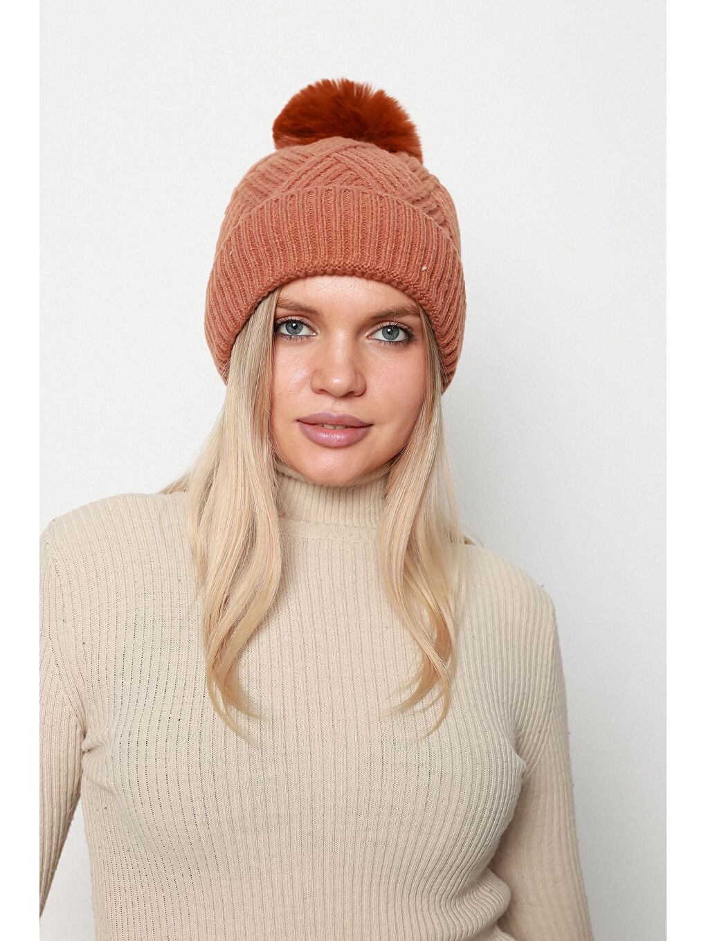 Kahverengi Kiremit Ponponlu Içi Yünlü Ithal Triko Örgü Bere Bere1140-2