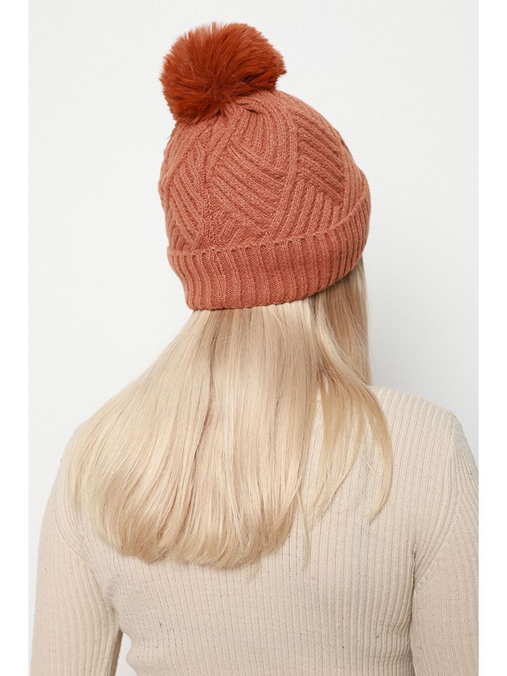 Kahverengi Kiremit Ponponlu Içi Yünlü Ithal Triko Örgü Bere Bere1140-5