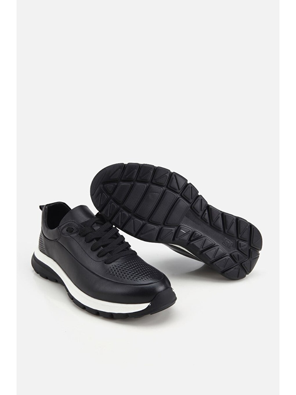 Erkek Siyah Deri Kontrast Tabanlı Bağcıklı Sneaker-5