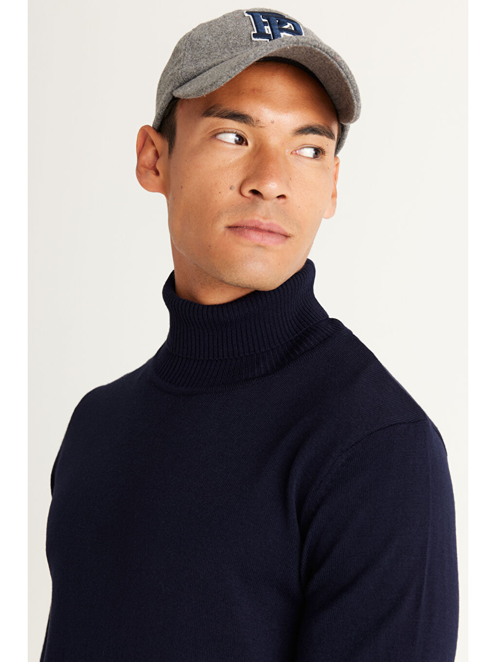 Erkek Lacivert Standart Fit Tüylenme Yapmayan Tam Balıkçı Yaka Triko Kazak