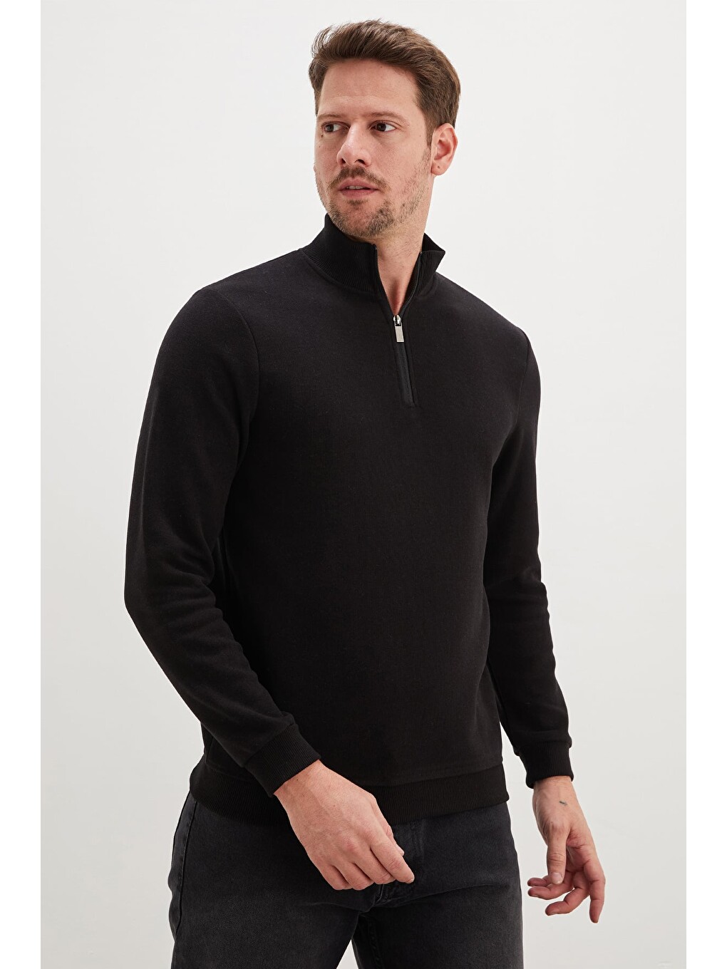 Siyah Fitilli Dik Yaka Yarım Fermuarlı Sweatshirt-2