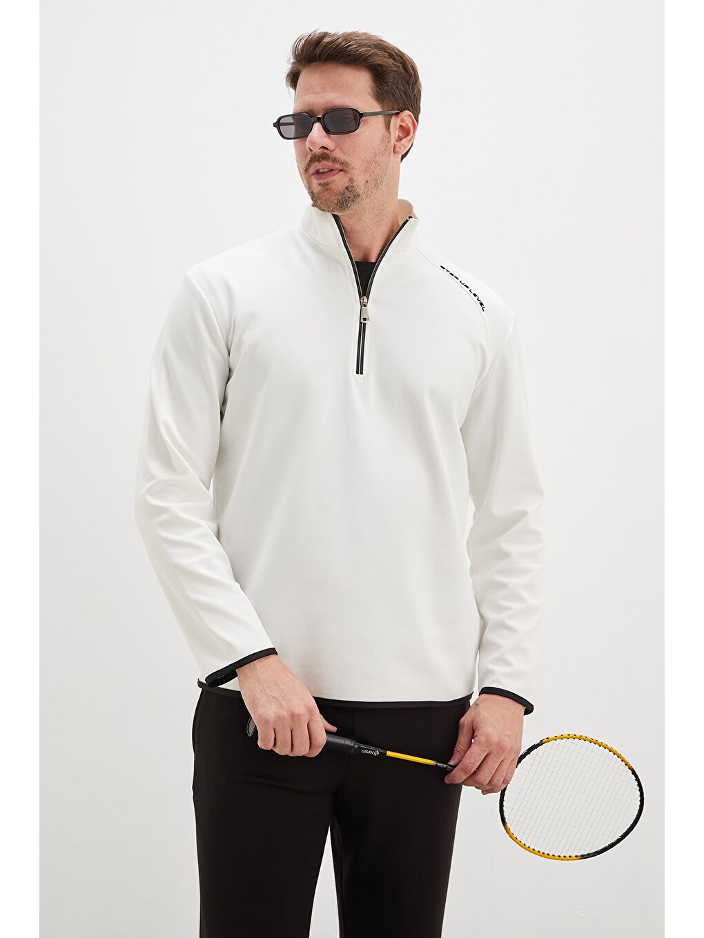 Ekru Baskılı Yarım Fermuarlı Dik Yaka Sweatshirt-2
