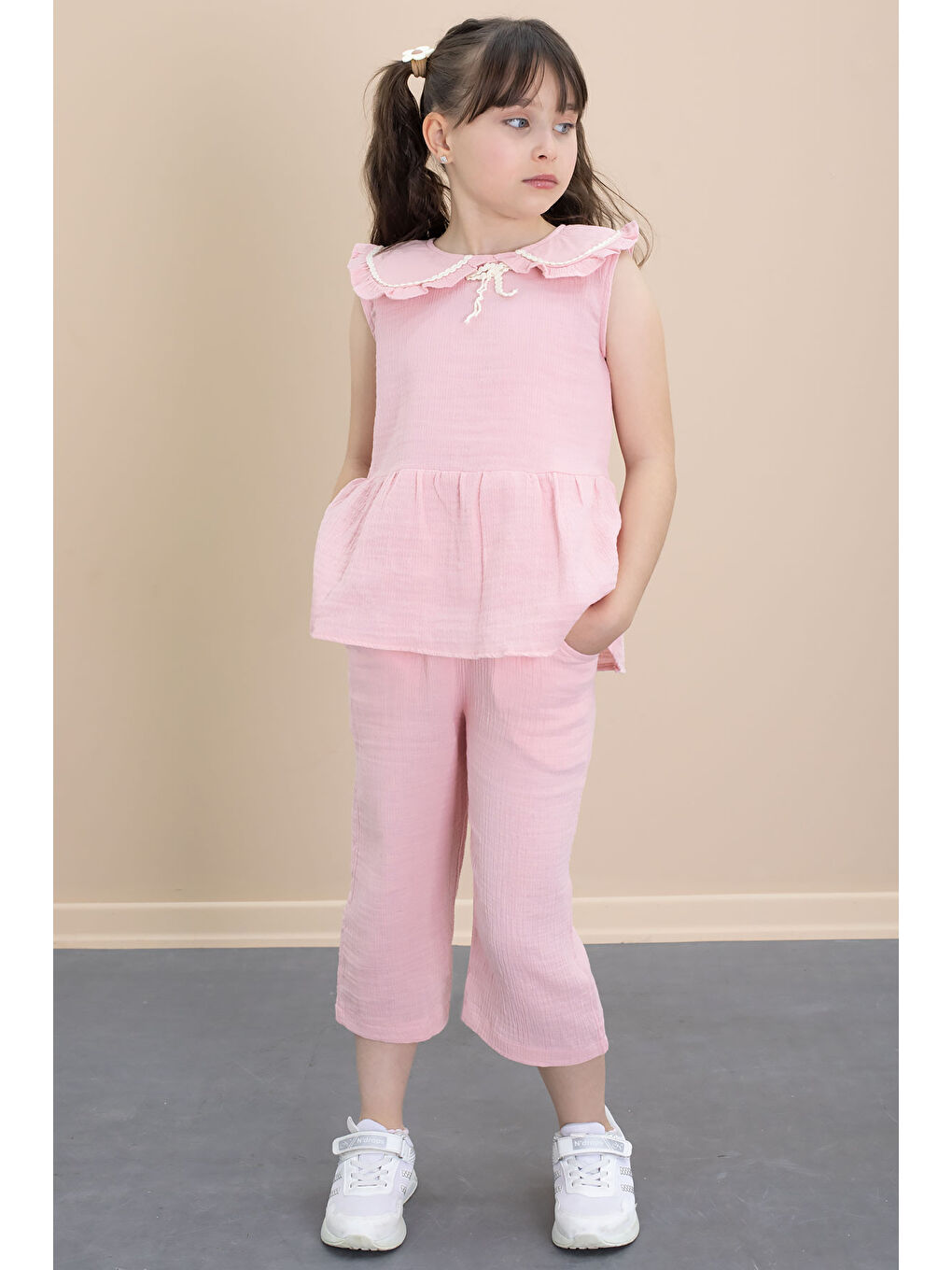 Pembe Sıfır Kol Bebe Yaka Bluzlu Pantolonlu Kız Çocuk 2li Takım 21028-2