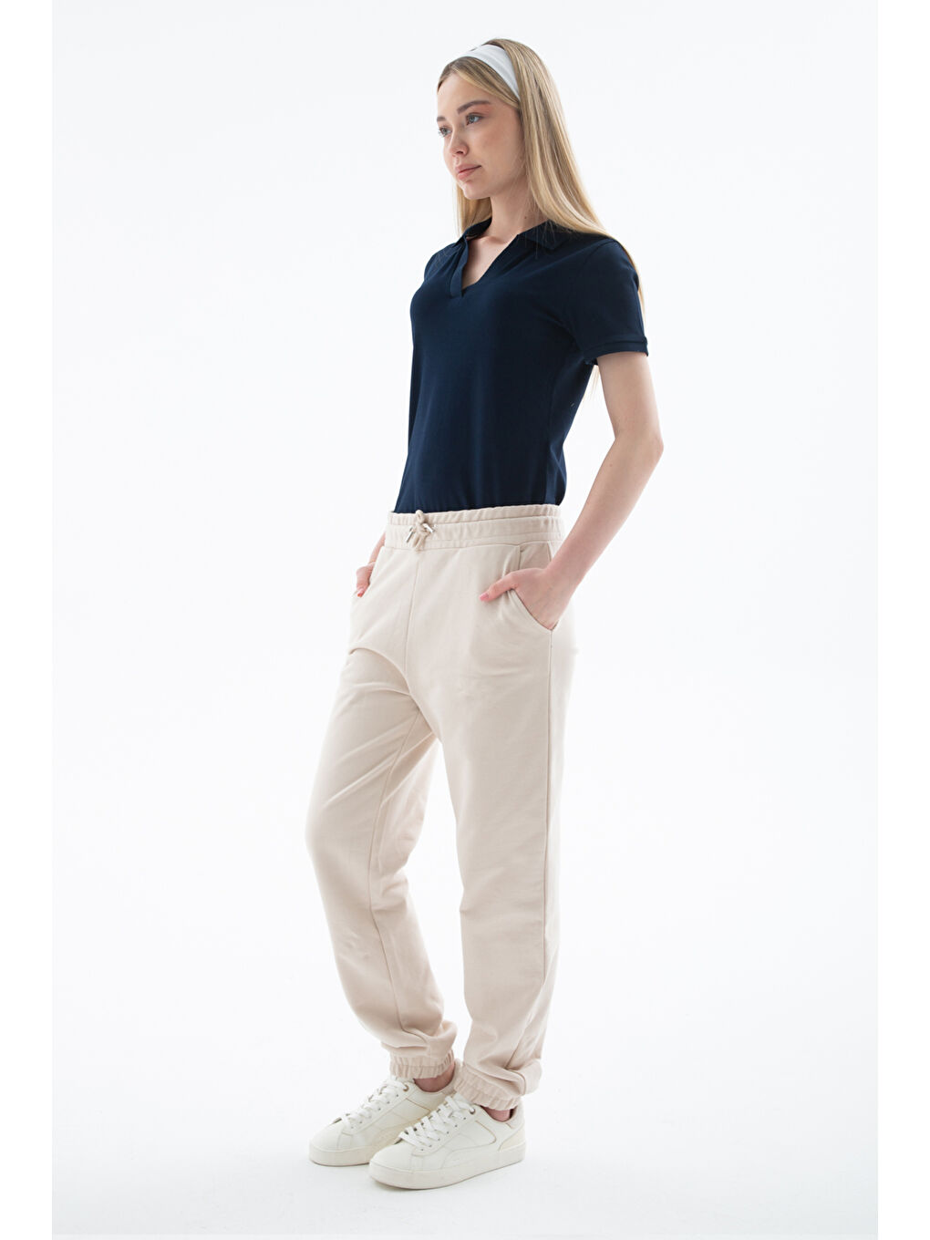 Bej Pamuklu Comfort Fit Normal Bel Lastikli Paça Kadın Eşofman Altı 25Y0214K1-2