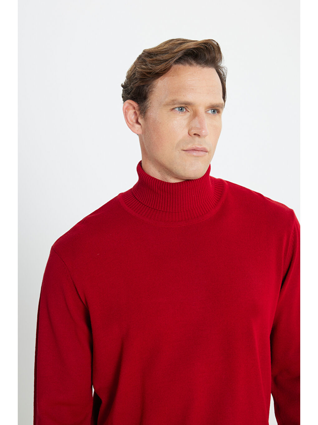 Erkek Kırmızı Standart Fit Tüylenme Yapmayan Tam Balıkçı Yaka Triko Kazak-3