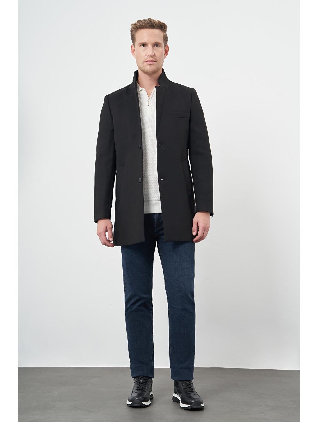 Siyah Kaşe Dik Yaka Kapitoneli Astar Slim Fit Dar Kesim Klasik Kaban 1008245171-1