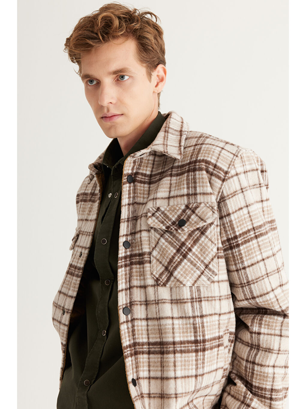 Erkek Bej Standart Fit Normal Kesim Klasik Yaka Kareli Gömlek Ceket-2