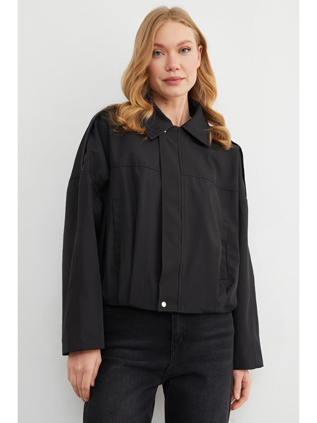 Siyah Basic Omuz Detaylı Oversize Bomber Trençkot-2