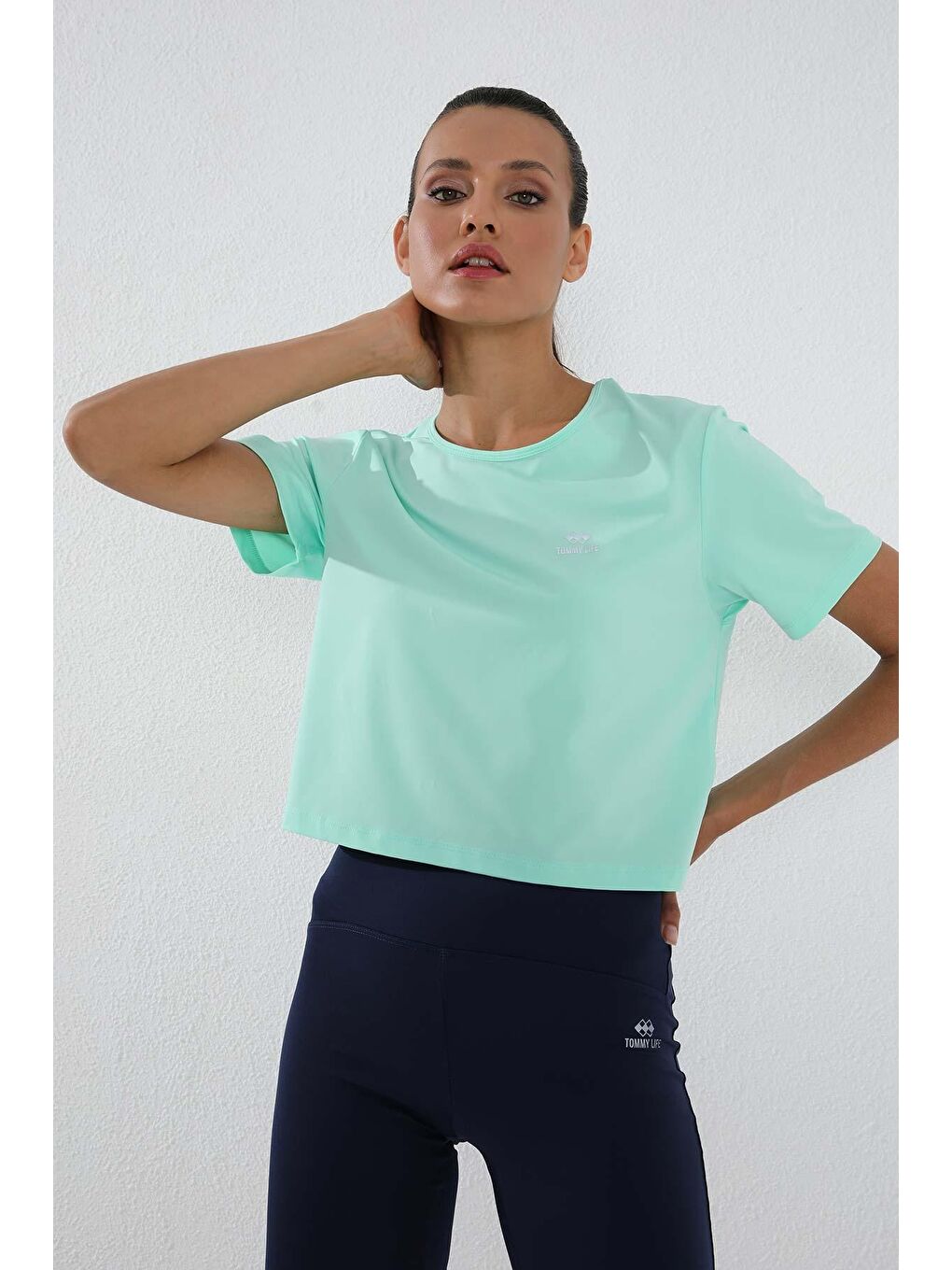 TOMMYLIFE Mint Yeşili Basic Kısa Kol Standart Kalıp O Yaka Kadın Crop Top T-Shirt - 97143 - 2