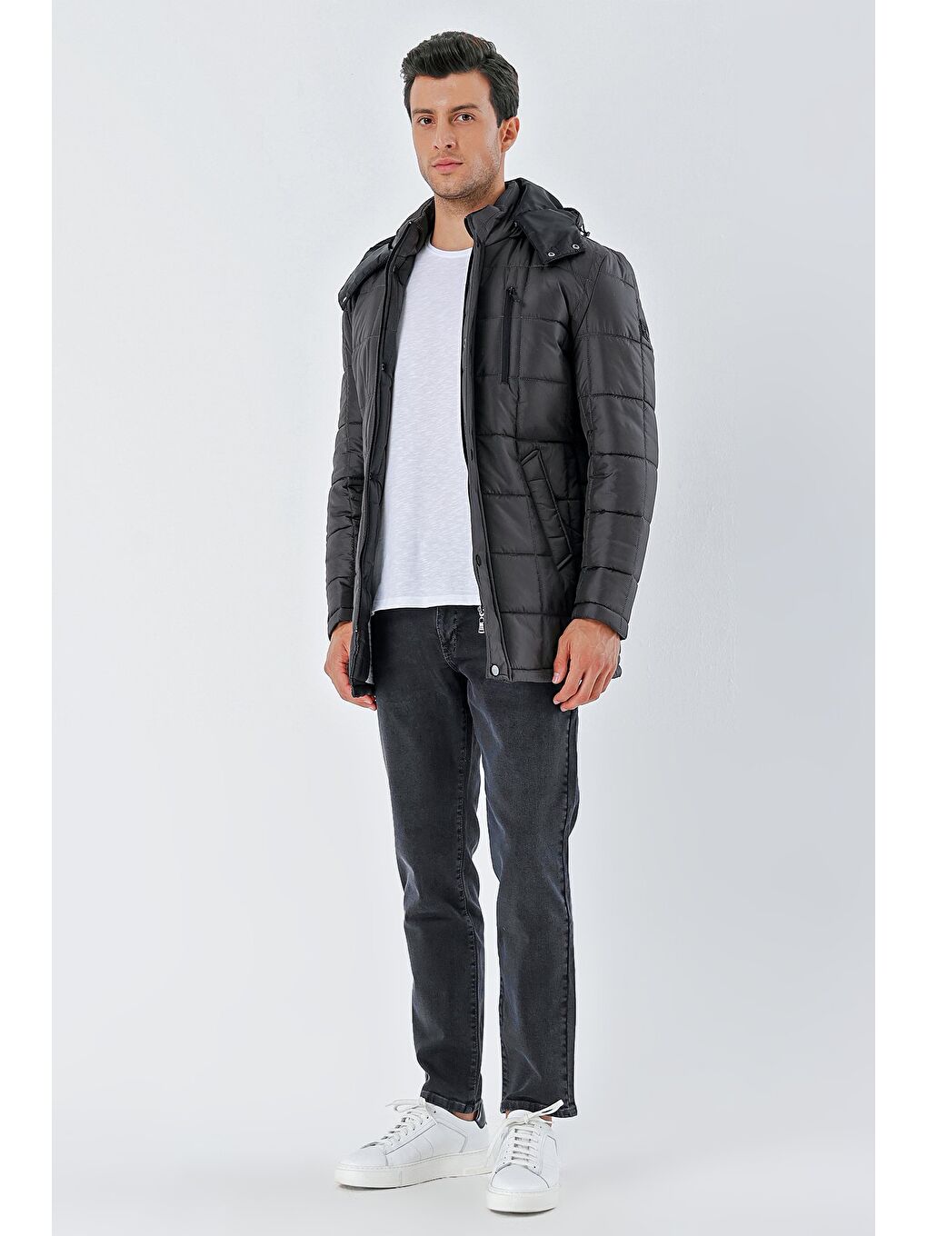 Koyu Antrasit Kapüşonlu Kapitoneli Astar Comfort Fit Rahat Kesim Klasik Kaban 1008235155-3