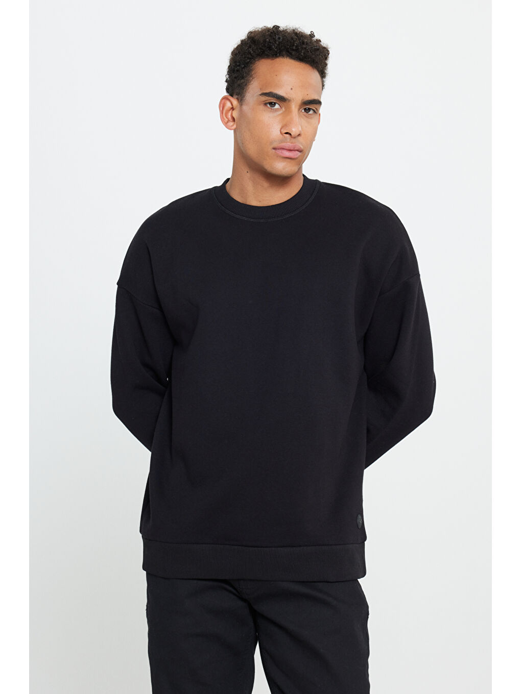 Erkek Siyah Oversize Fit Bol Kesim Pamuklu İçi Polarlı Bisiklet Yaka Sweatshirt-5