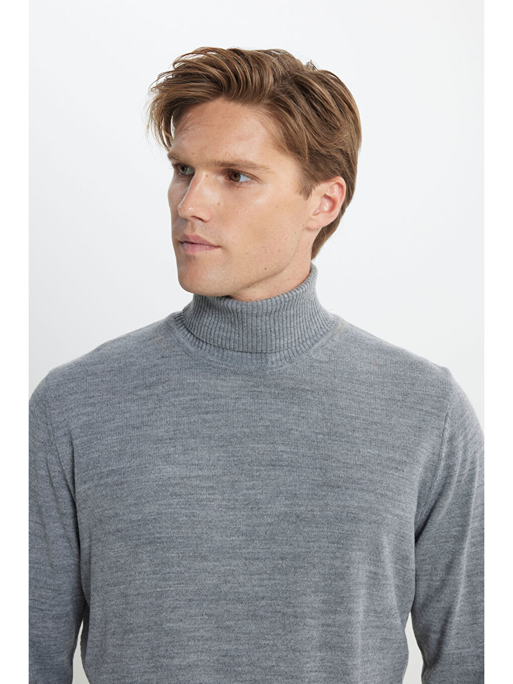 Erkek Gri Melanj Standart Fit Tüylenme Yapmayan Tam Balıkçı Yaka Triko Kazak-3