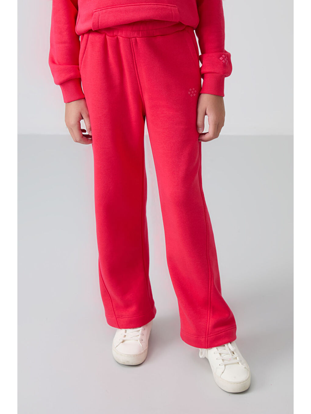 Viva Kırmızı Pamuklu İçi Tüylü Yumuşak Dokulu Standart Fit Nakışlı Kız Çocuk Eşofman Takım - 75162-1