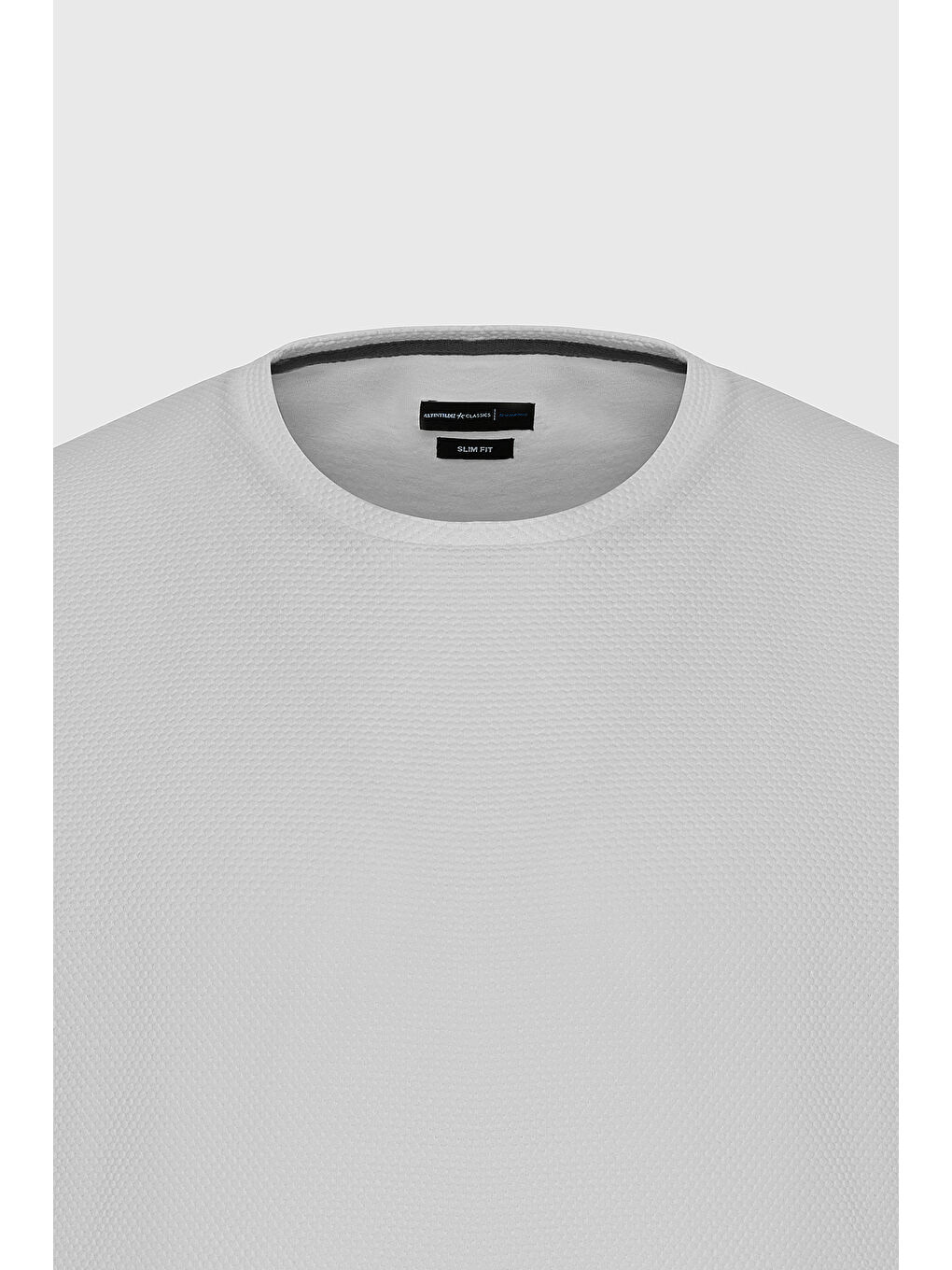 Erkek Beyaz Slim Fit Dar Kesim Bisiklet Yaka Kısa Kollu Yumuşak Tuşeli Basic Tişört-6