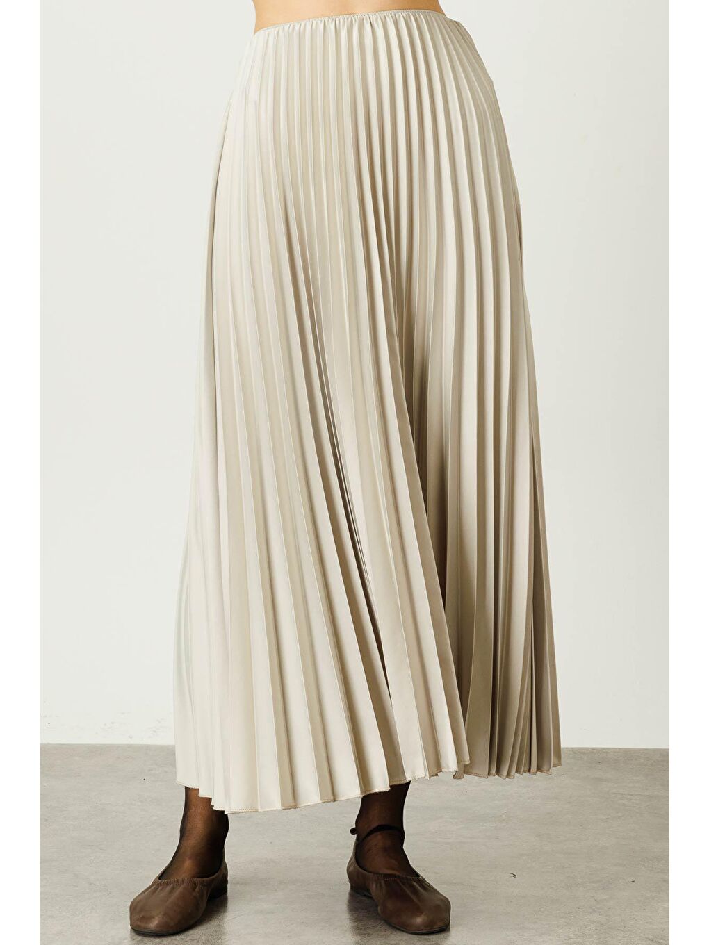 Turkuaz Pilisoley Saten Etek - Su Yeşili-3