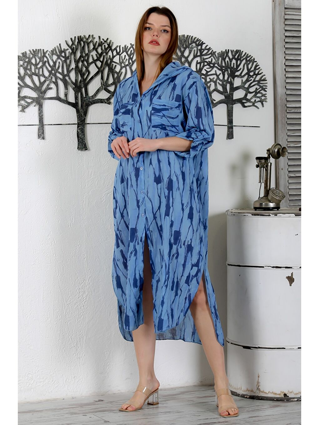 İtalyan Deniz Mavisi Düğmeli Uzun Kollu Desenli Çift Cepli Kapüşonlu Dokuma Yazlık Elbise 130 65-6