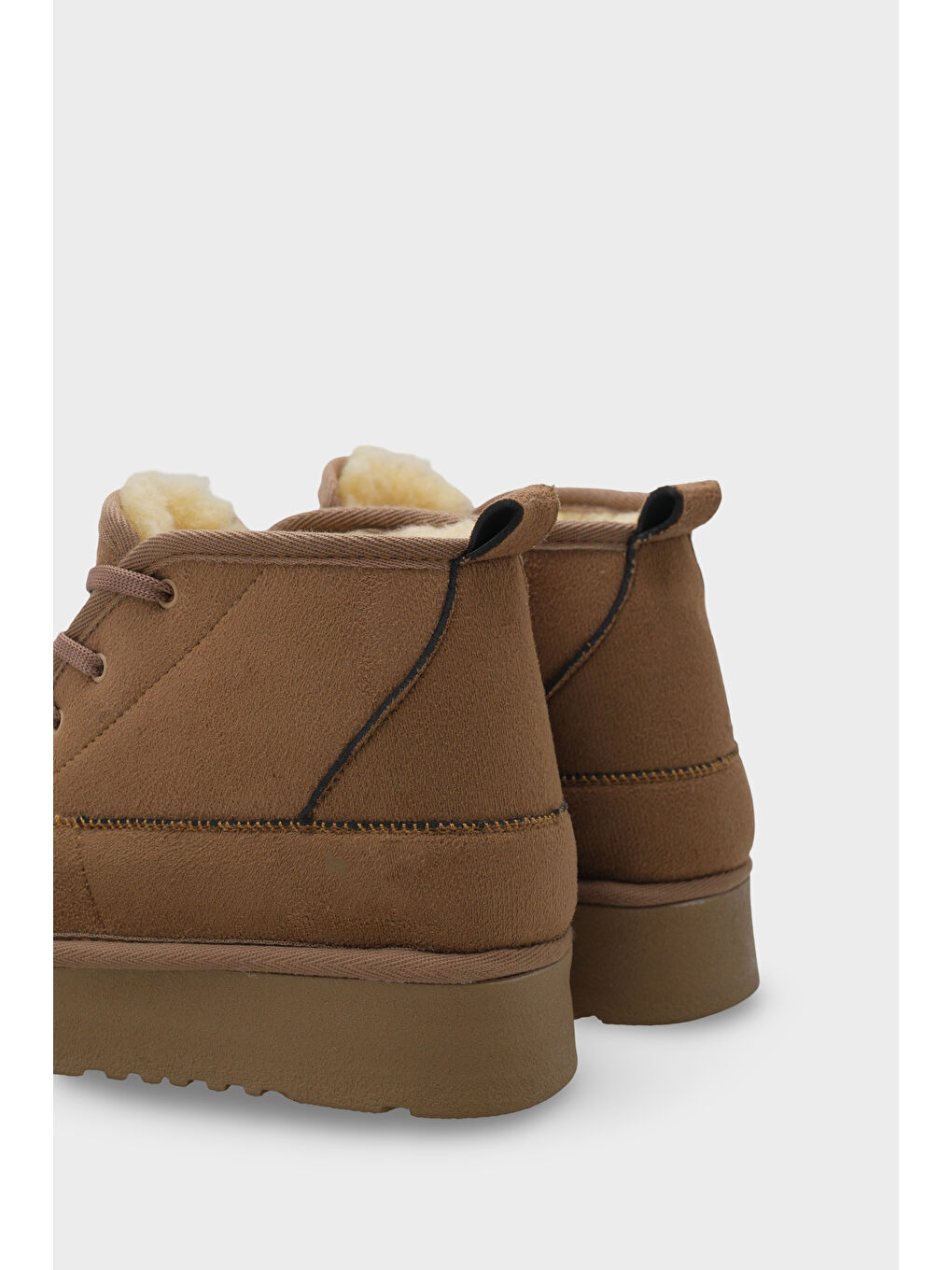 Bej Madeline Kalın Tabanlı Yuvarlak Burunlu Bağcıklı Kürklü Kadın Bot-4