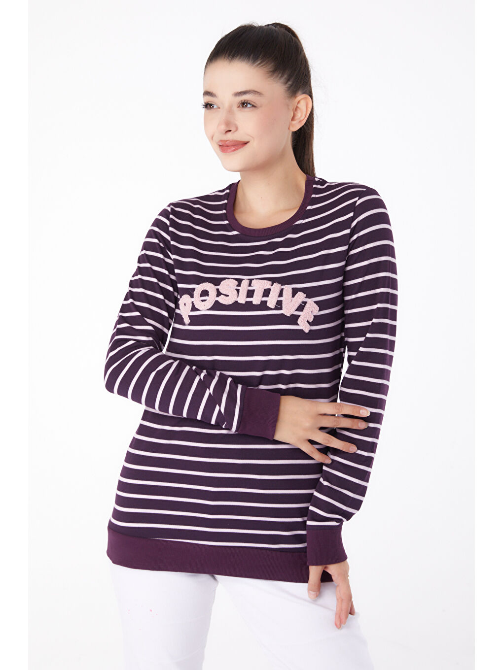 TOFİSA Düz Bisiklet Yaka Kadın Mor Nakışlı Sweatshirt - 26290