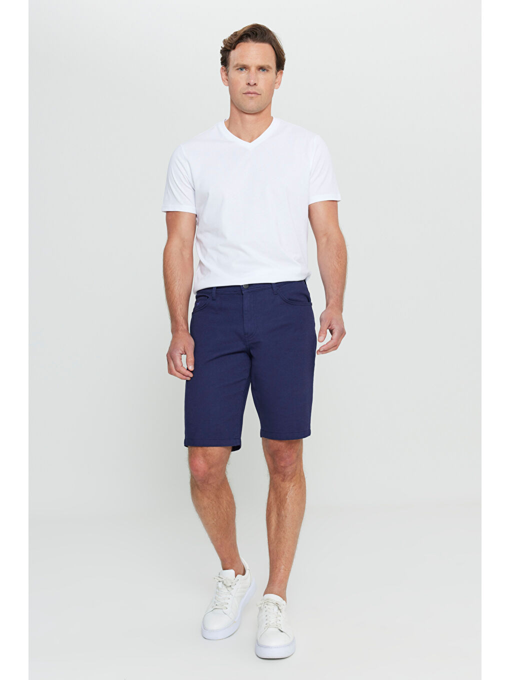 Erkek Lacivert Slim Fit Dar Kesim 5 Cep Armürlü Şort-1