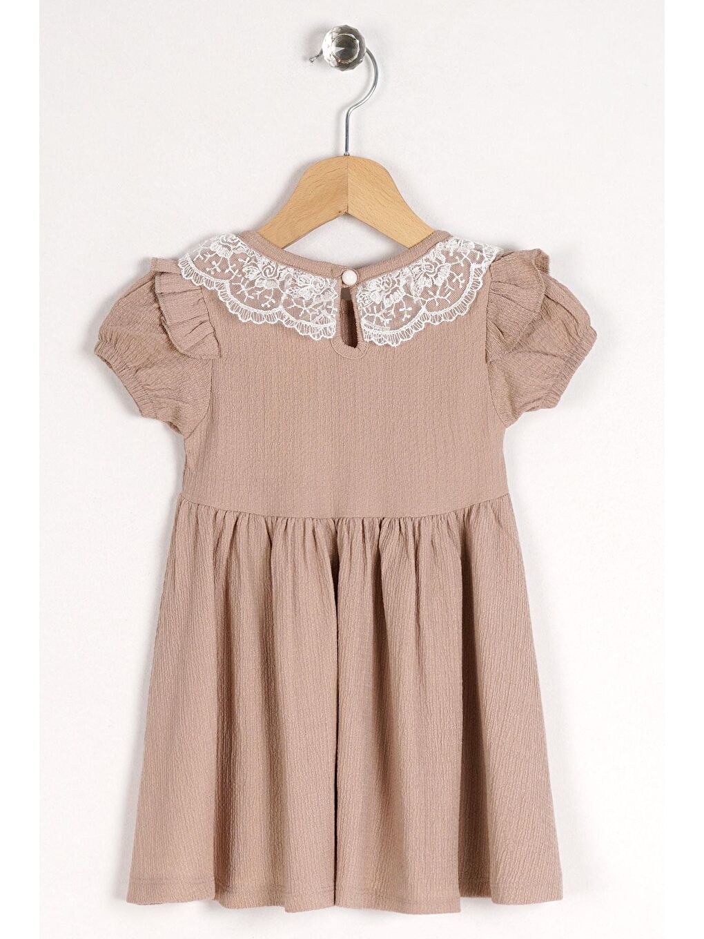 Kare Yaka Fırfır Kol Bısıklet Yaka Kurdale Detaylı Yakası Dantelli Bej Renk Kız Çocuk Elbıse-1
