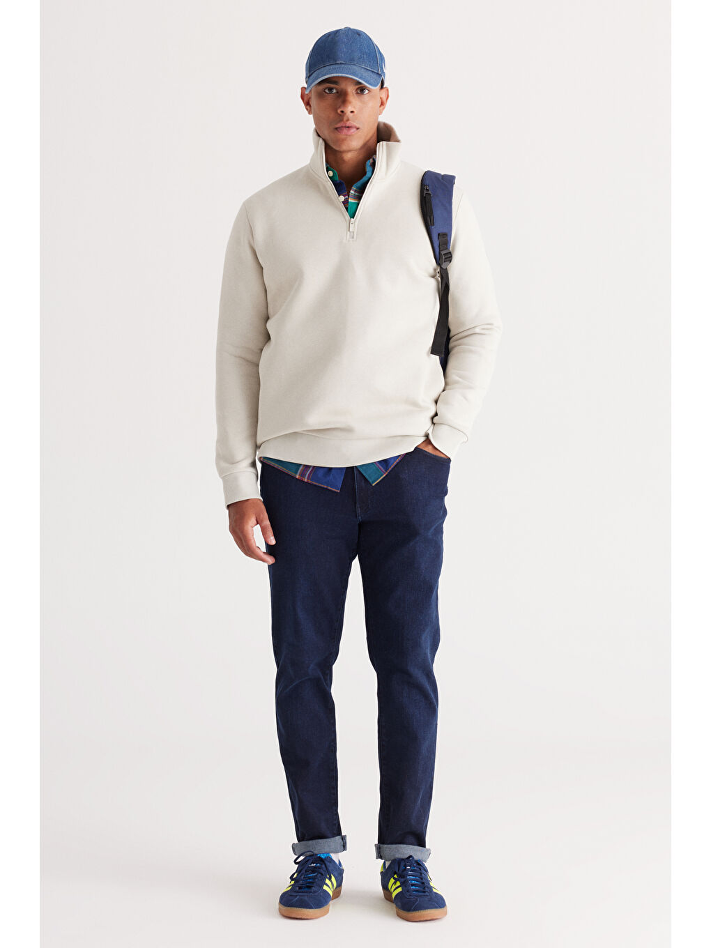 Erkek Bej Standart Fit Normal Kesim İçi Polarlı Bato Yaka Pamuklu Sweatshirt-1