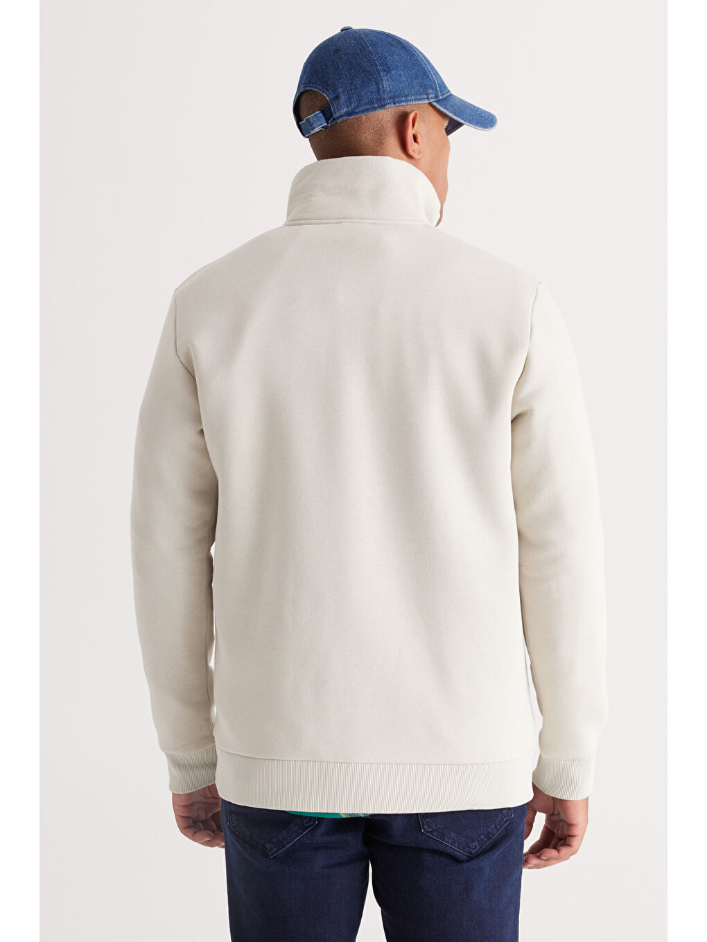 Erkek Bej Standart Fit Normal Kesim İçi Polarlı Bato Yaka Pamuklu Sweatshirt-4