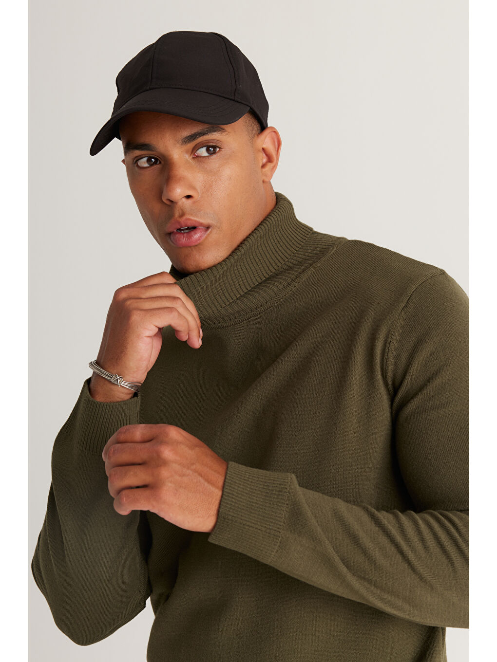 Erkek Haki Standart Fit Tüylenme Yapmayan Tam Balıkçı Yaka Triko Kazak-3