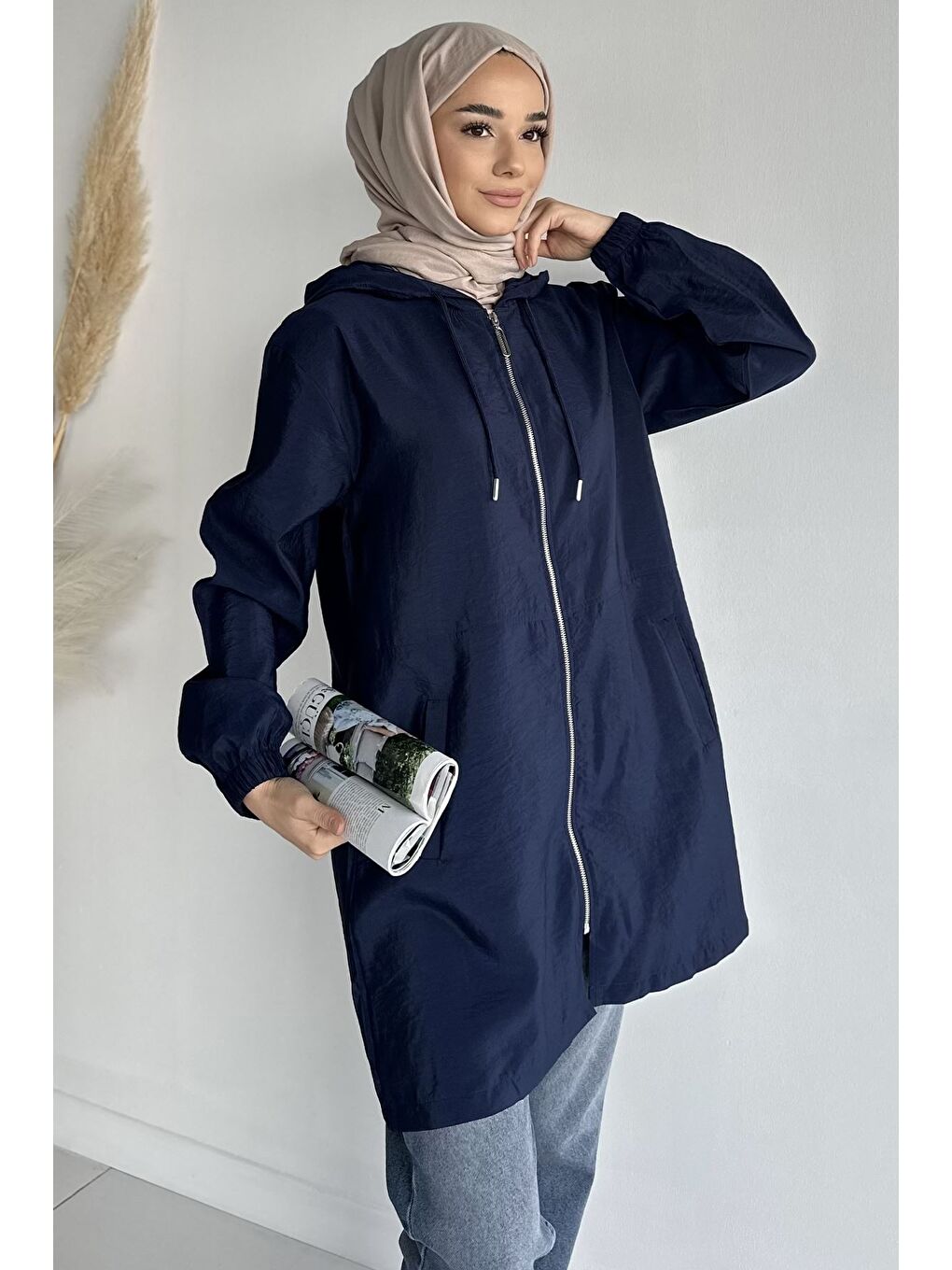 Lacivert Kapüşonlu Fermuarlı Mevsimlik Tesettür Kap-3